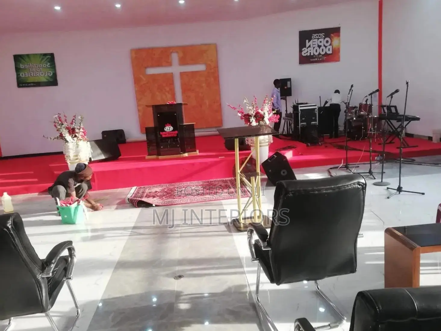 Red Delta Carpet For Christian Center Floor Decoration