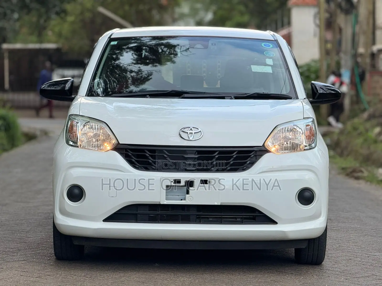 Toyota Passo 2018 White