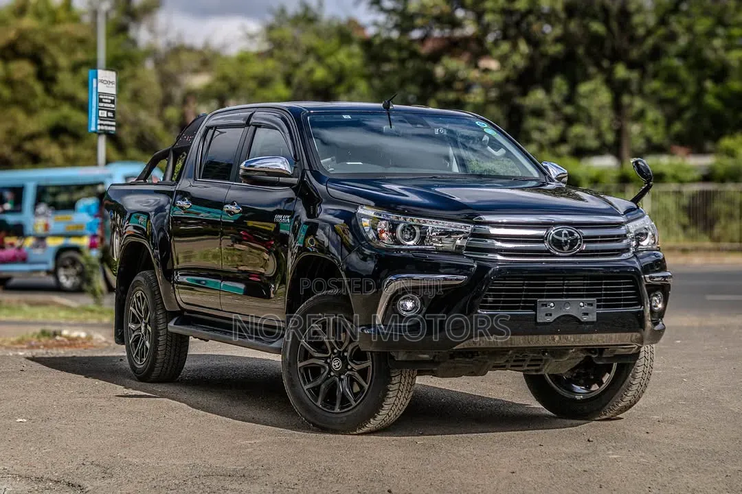 Toyota Hilux Revo Double Cab Deisel 2.4 AWD 2021 Black