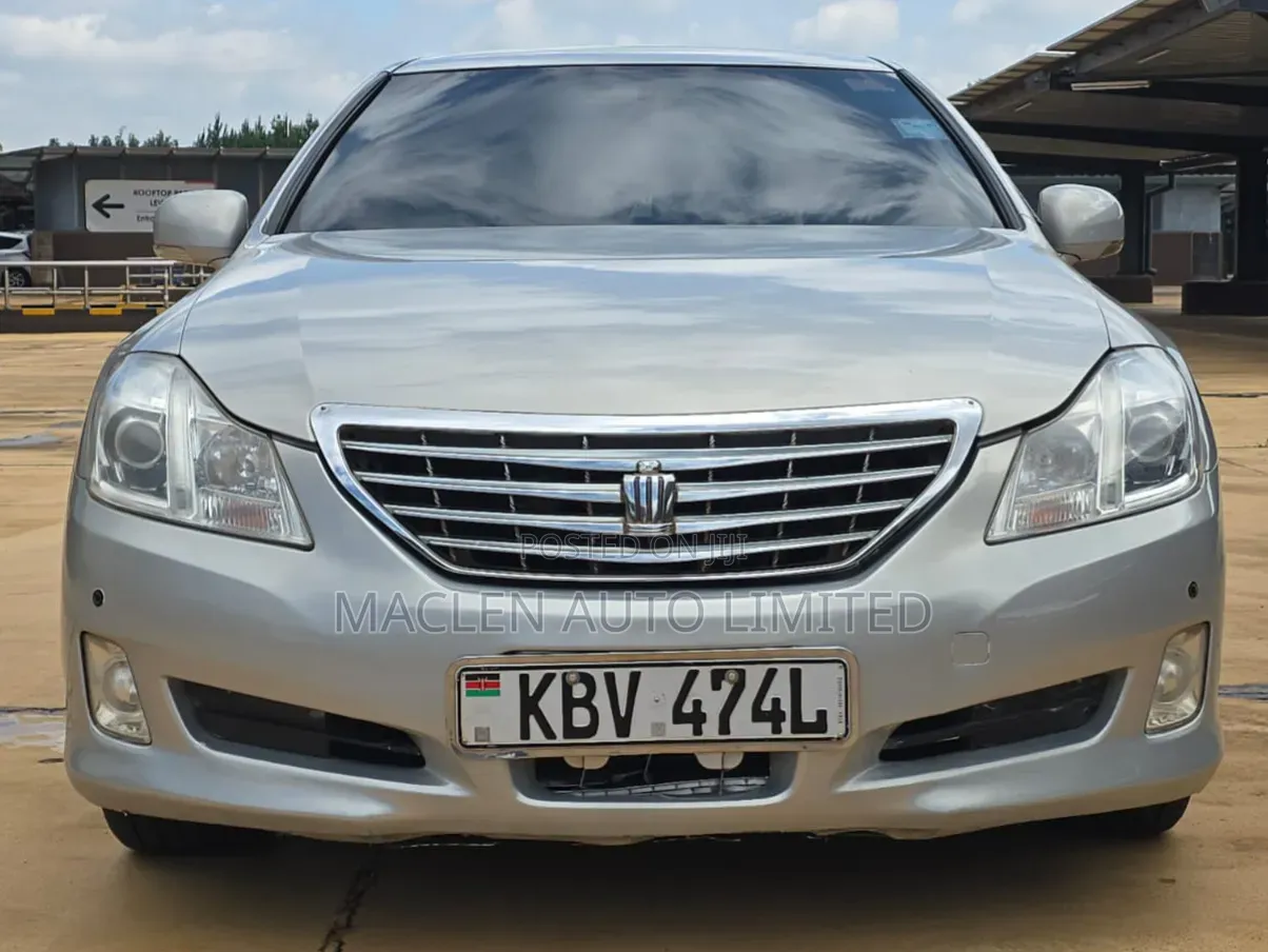 Toyota Crown 2008 Silver