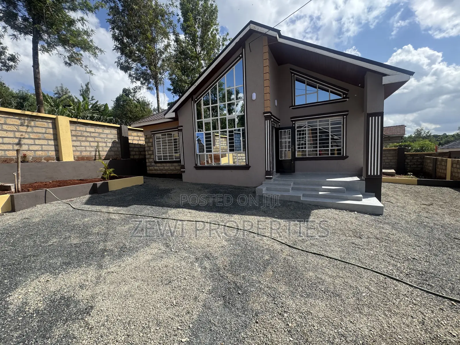 3bdrm Bungalow in Ngong CBD for sale