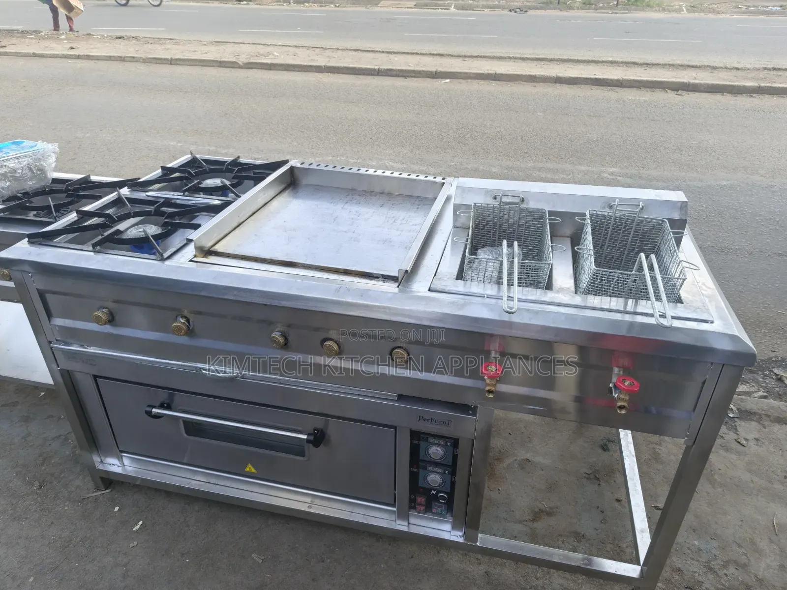 Combined Cooking Unit.