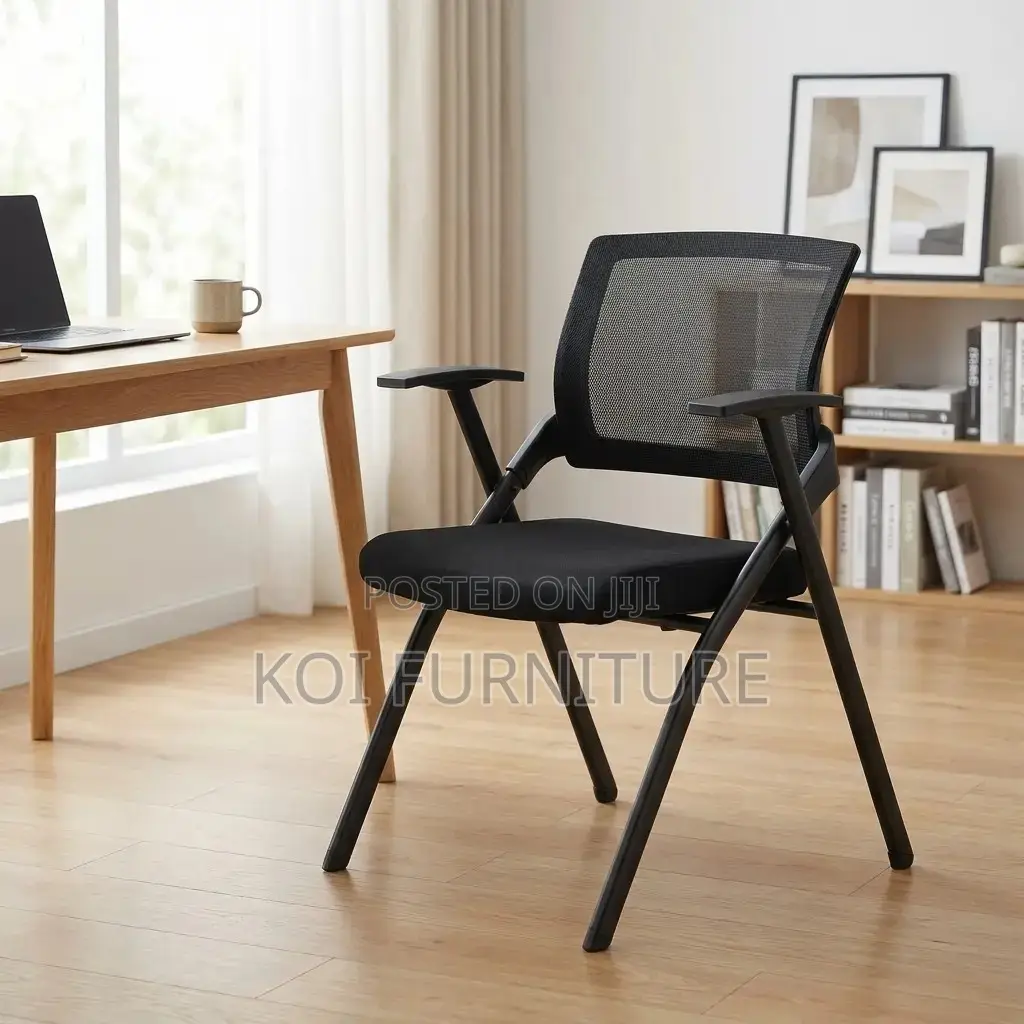 Office Chair:Foldable Mesh Training Chair-Black Cushioned Seat Arms