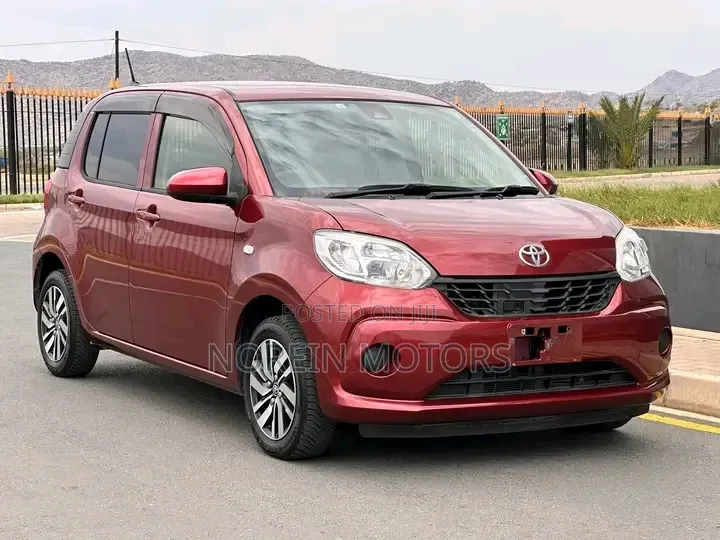 Toyota Passo 2019 Red