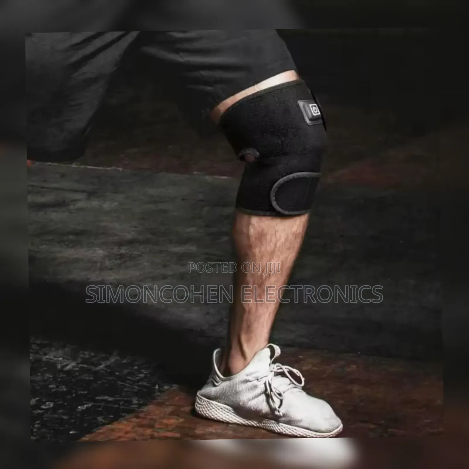 Adjustable Magnetic Therapy Knee Pad Available in Black Colour