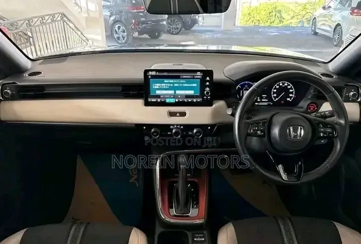 Honda Vezel 1.5 Hybrid 2WD 2021 Matt Black