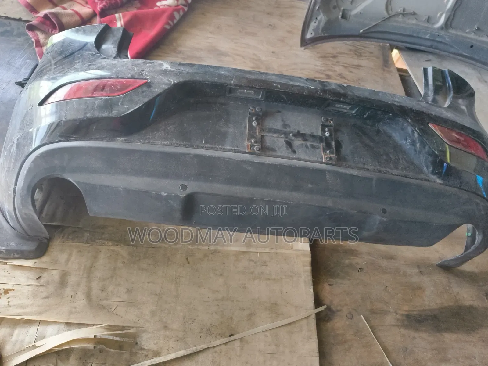 Volvo V40 Rear Bumper