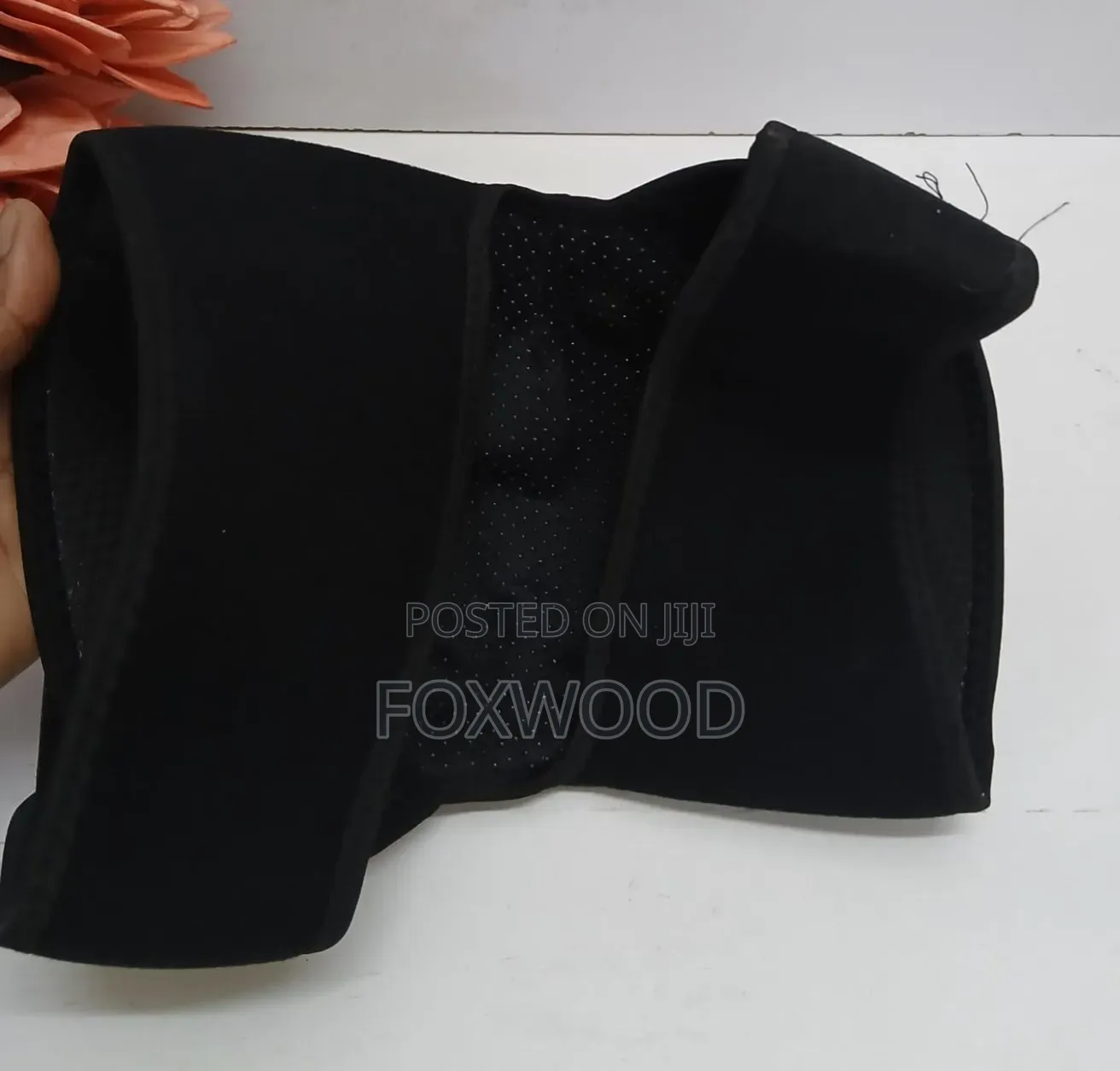 Adjustable Magnetic Therapy Knee Pad Available