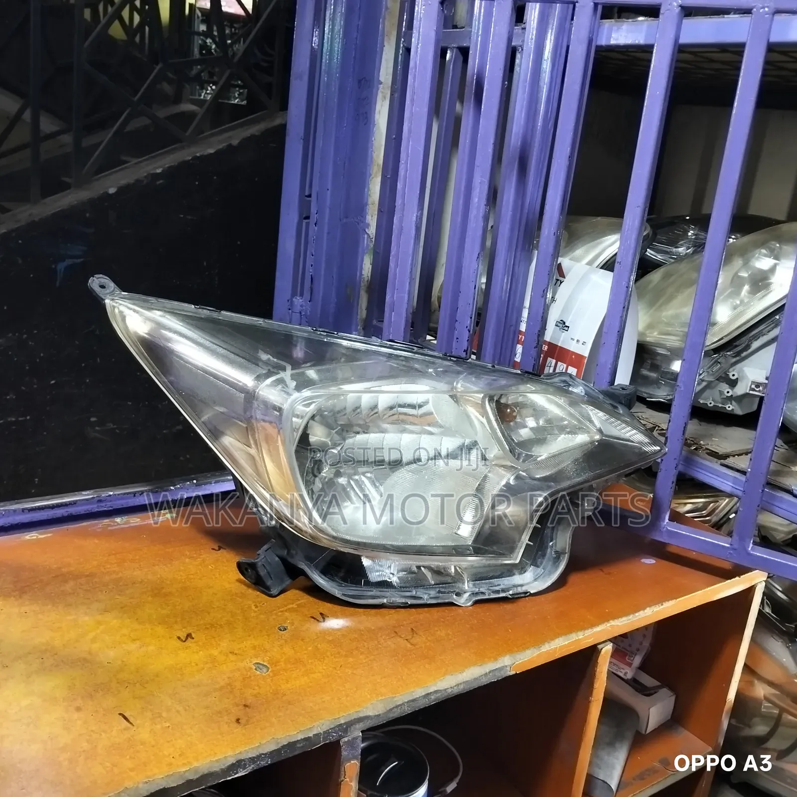 Toyota Ractis Xenon Headlamp, Model 2012/2013/2014. Clean Ex Japan