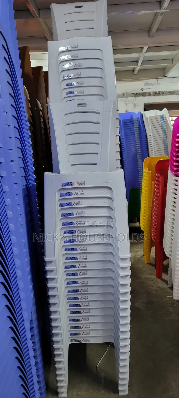 Modern Armless Plastic Chairs in Stock
