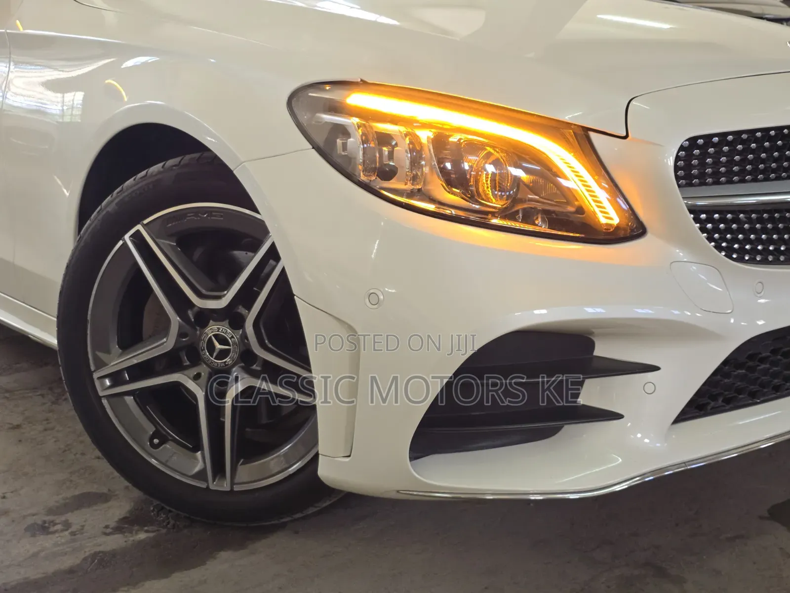 Mercedes-Benz C200 2020 White