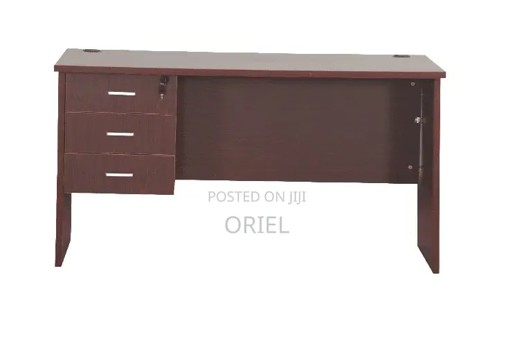Office Desk : 0.9m Local Office Desk