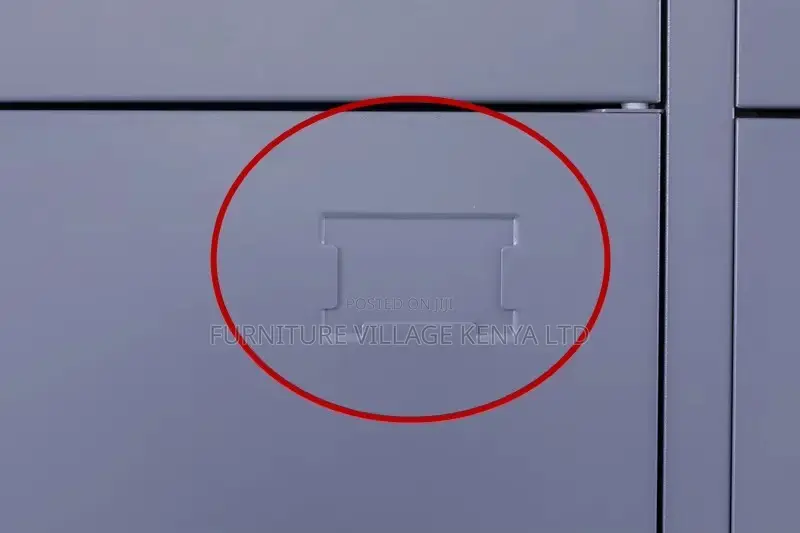 6-Door Metallic Changing Rooms Storage Locker