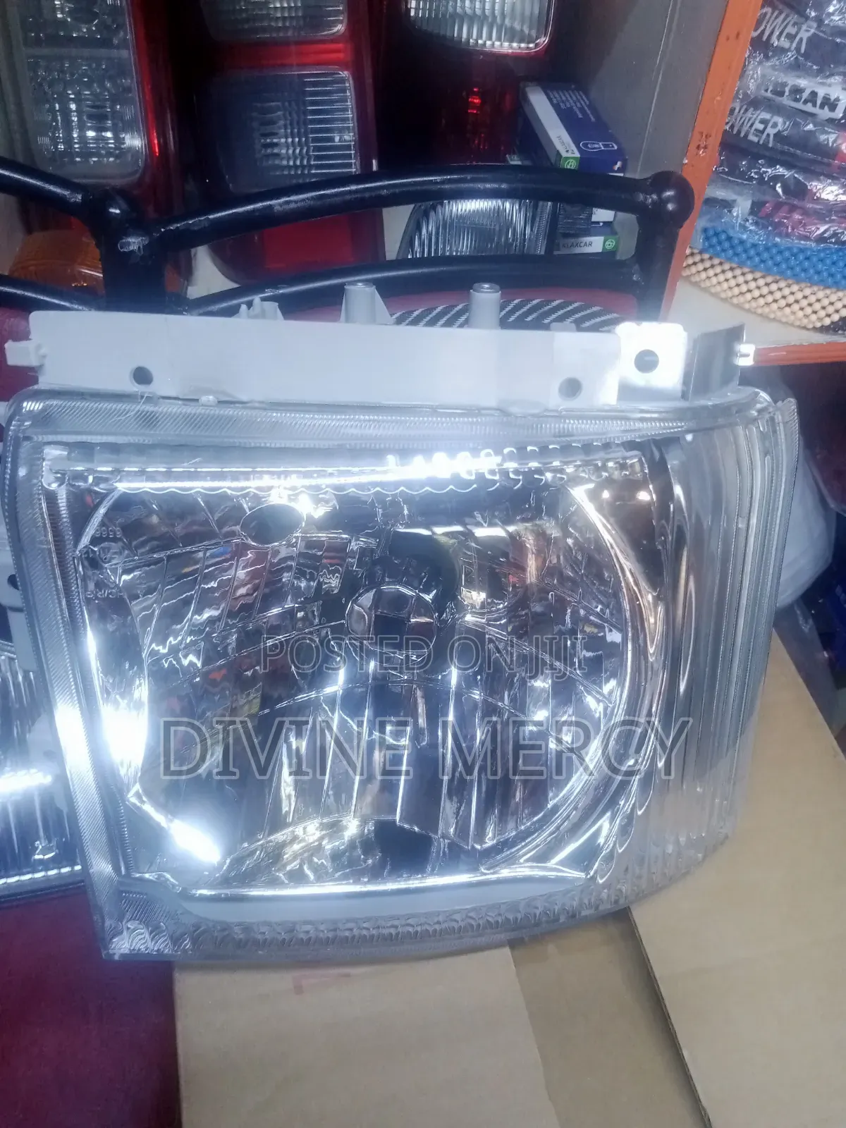 Isuzu NPR New Model Head Light Corner Lamp