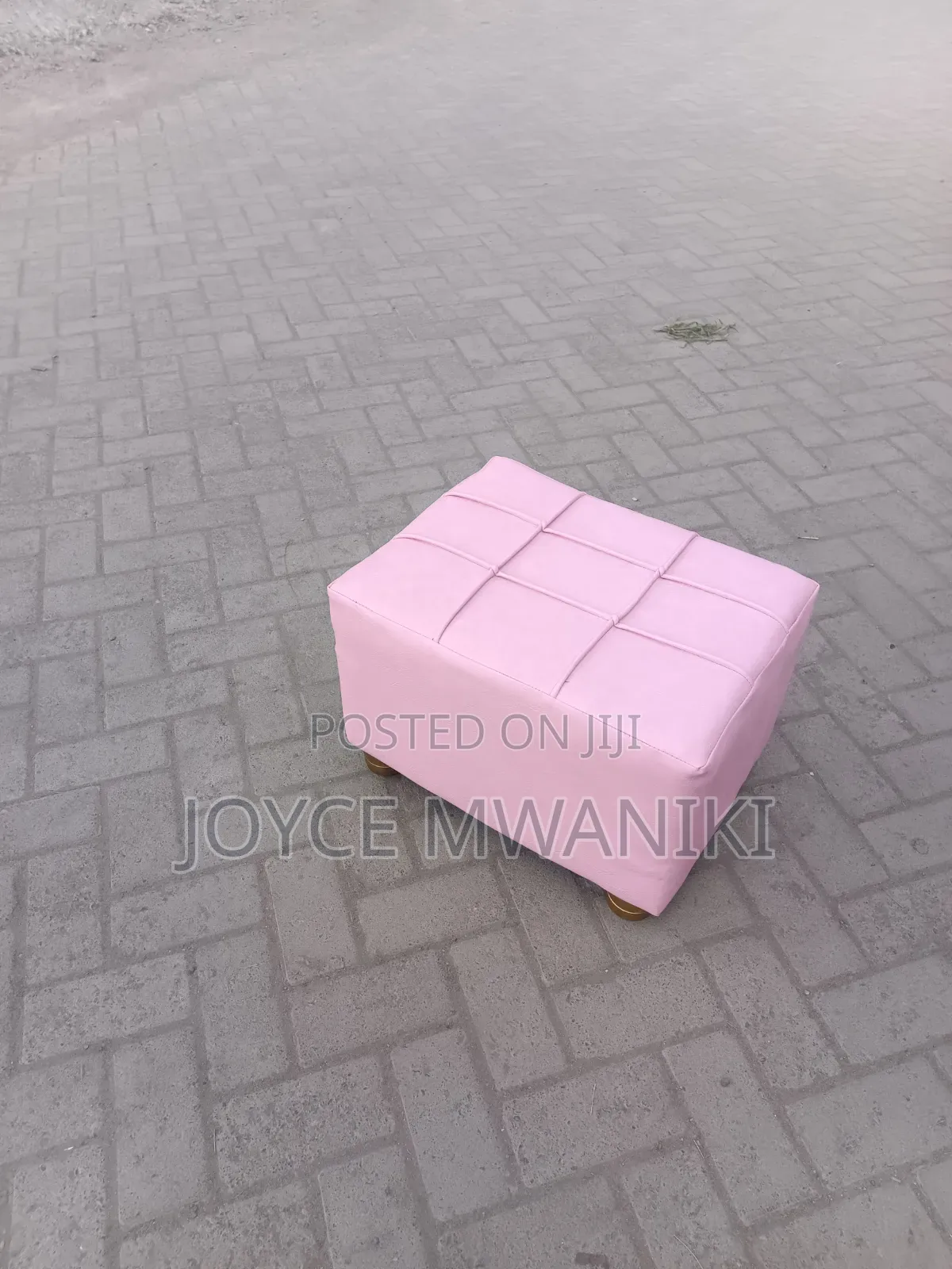 Pedicure Stool or Puff, Baby Pink 