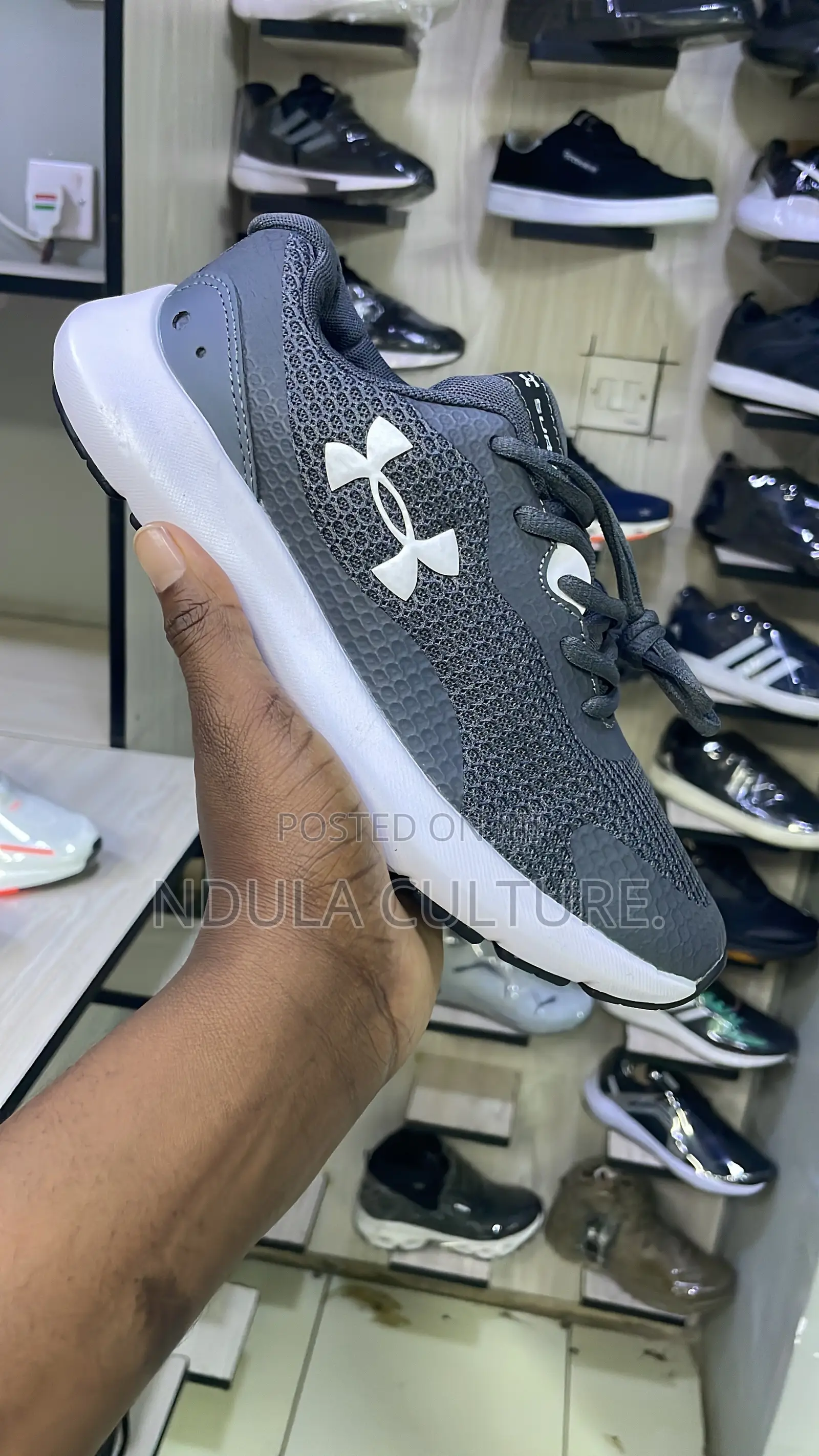 Under Armour Surge 3 Men's Running Shoes
