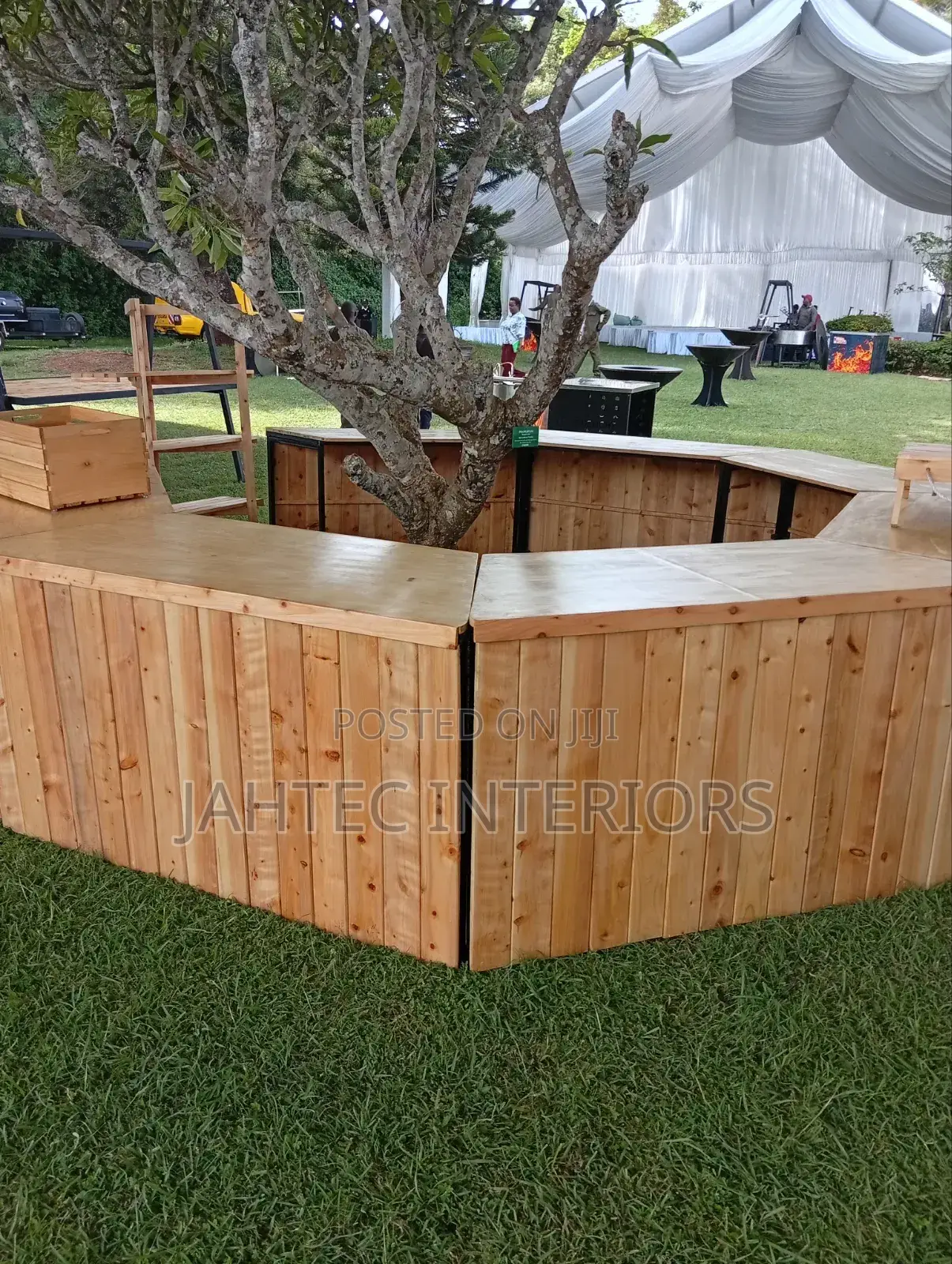 Professional Carpenter Softwood and Hardwood