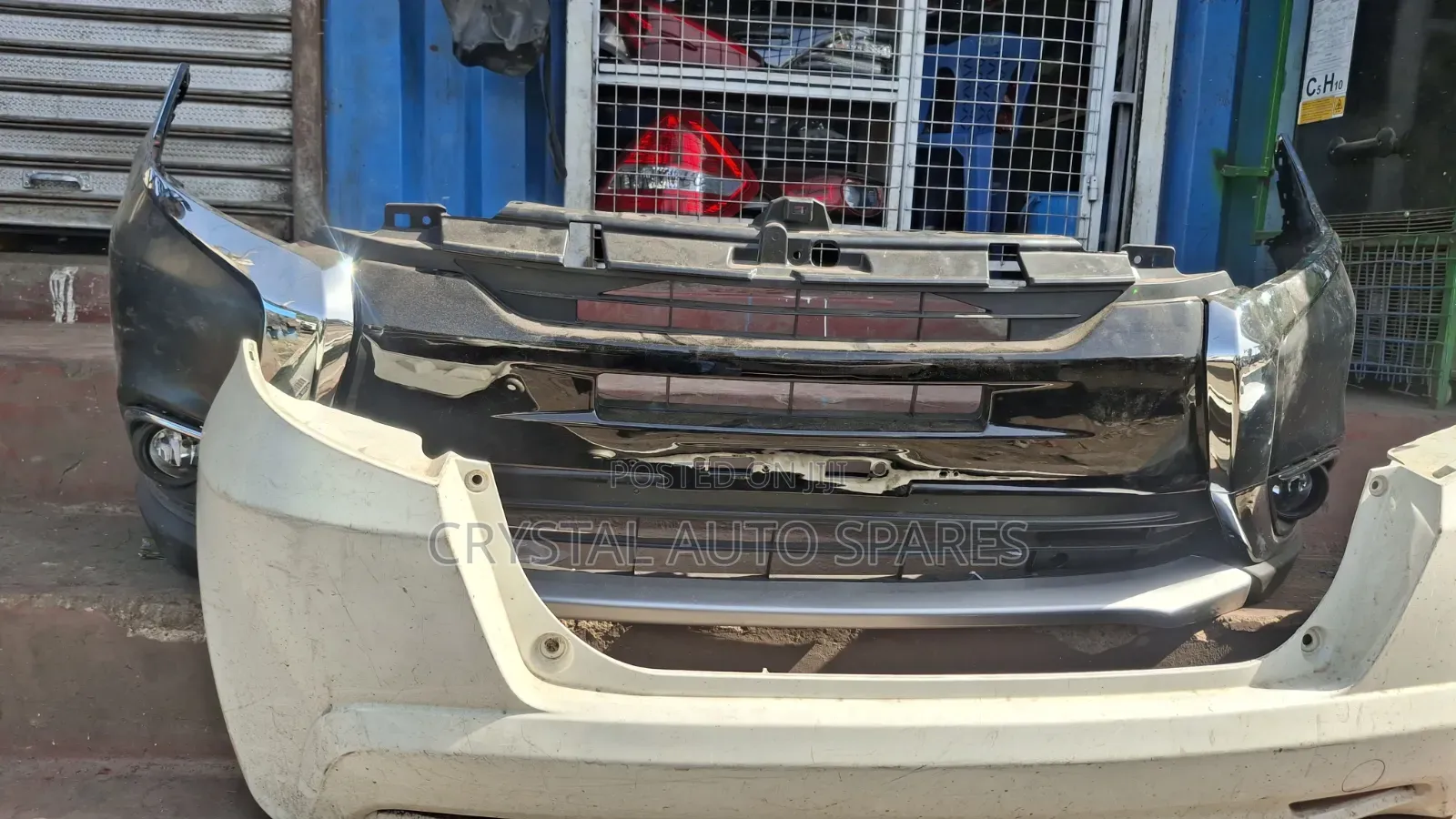 Mitsubishi Outlander Bumper 2018 Model