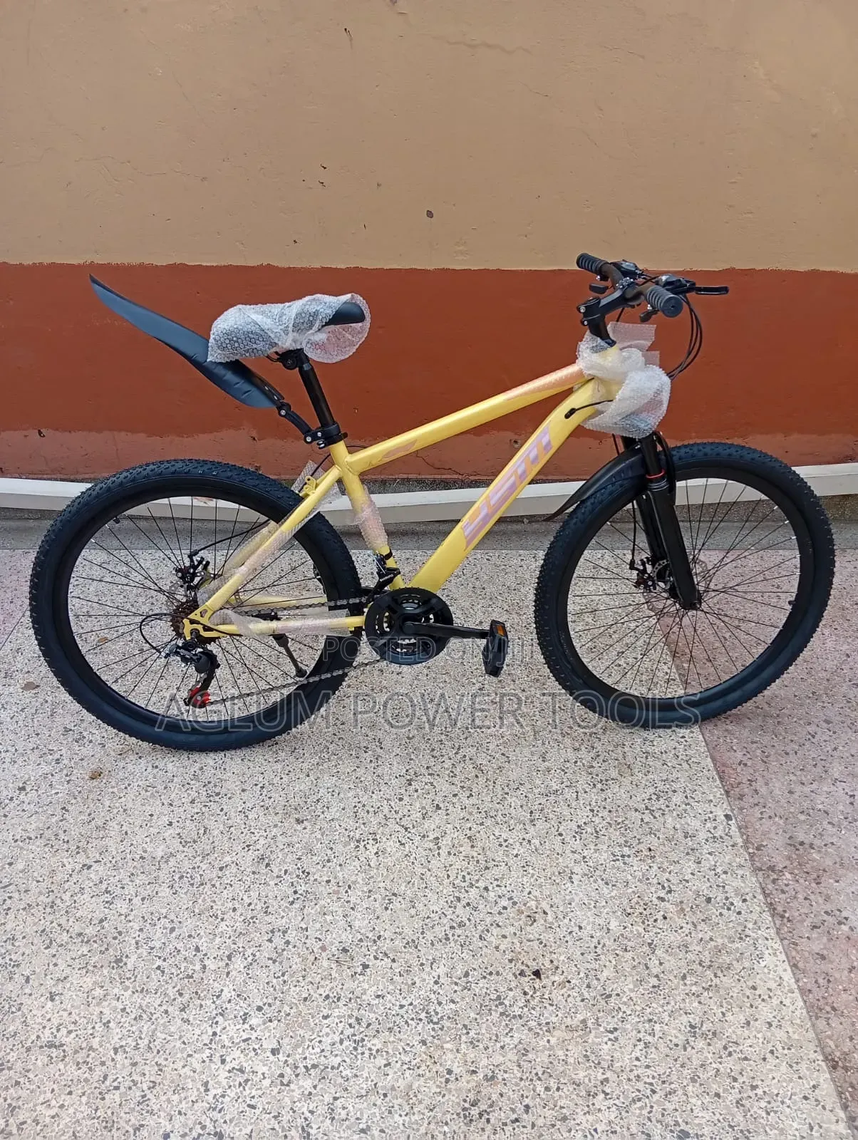 Mountain Bike With Gears Size 26'