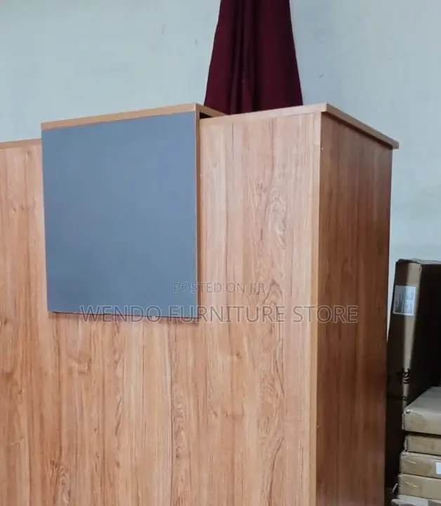 Reception Desk; 1.6 Meters Executive Front Office Reception Table