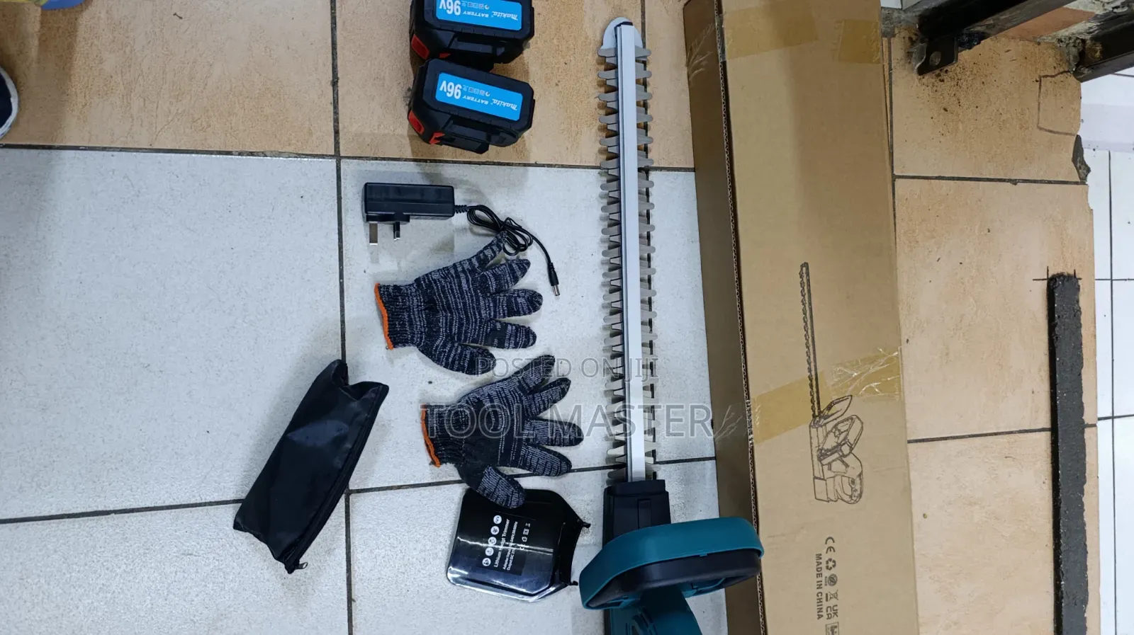 Makita Cordless Hedge Trimmer/Quality Rechargeable Hedge Trimmer