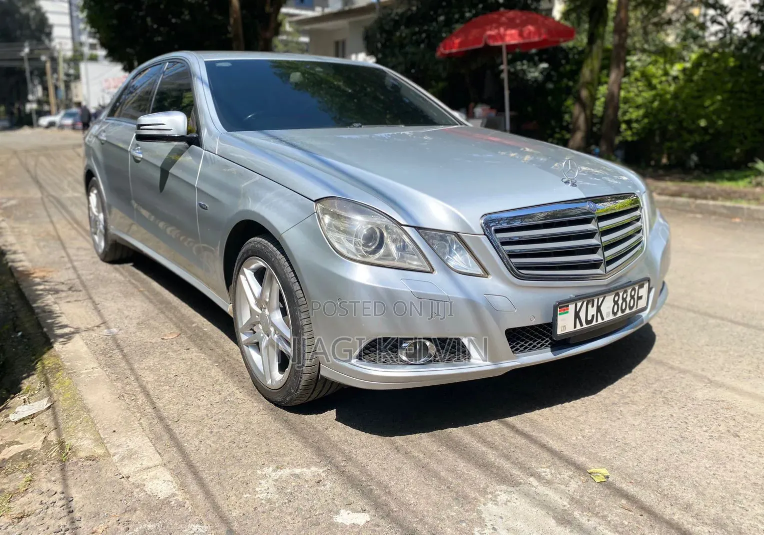 Mercedes-Benz E250 2009 Silver
