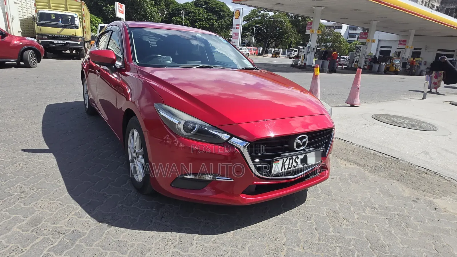Mazda Axela 2017 Red