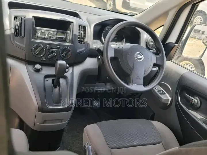 Nissan NV200 2018 White