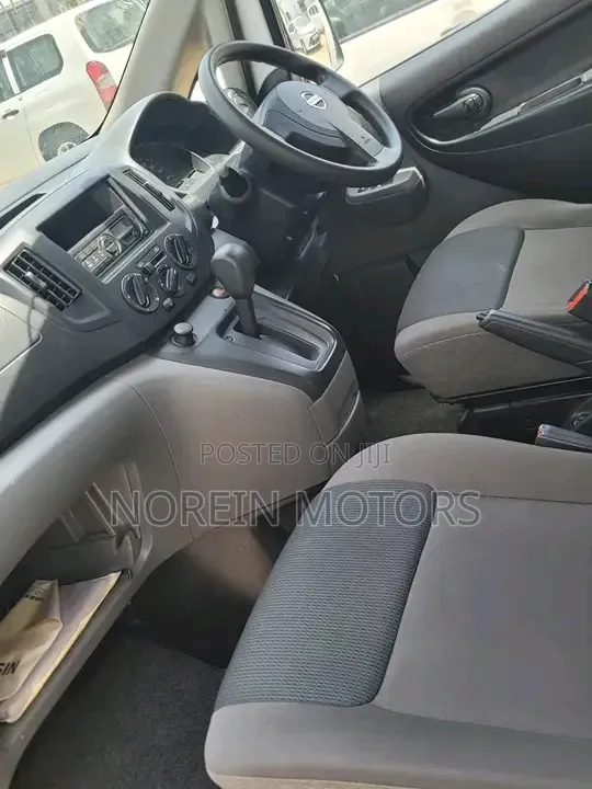 Nissan NV200 2018 White