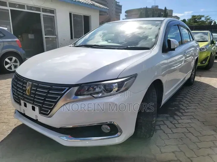 Toyota Premio 2018 White