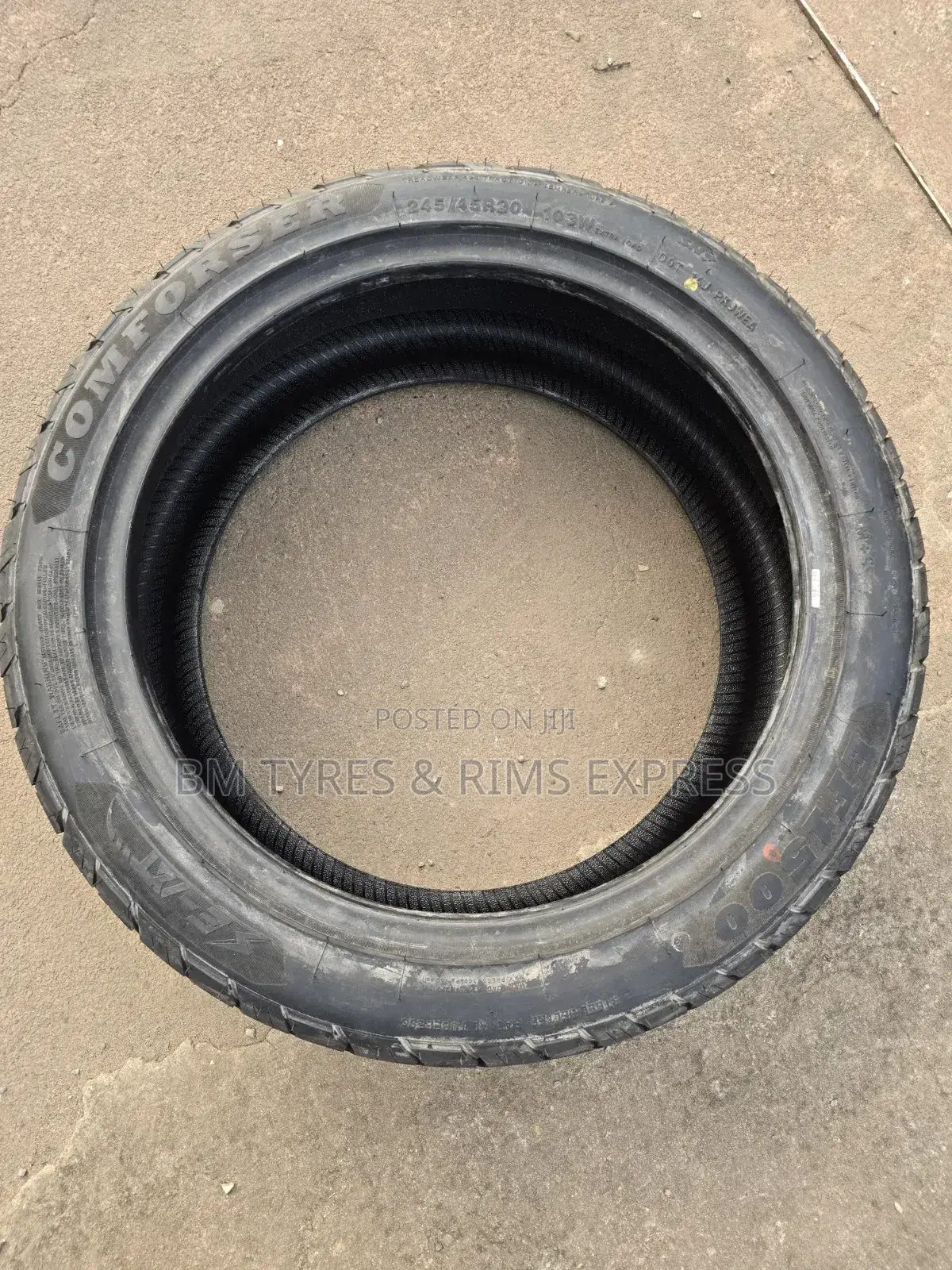 245 /45 R20 Comforser Tires (Ef 1500)