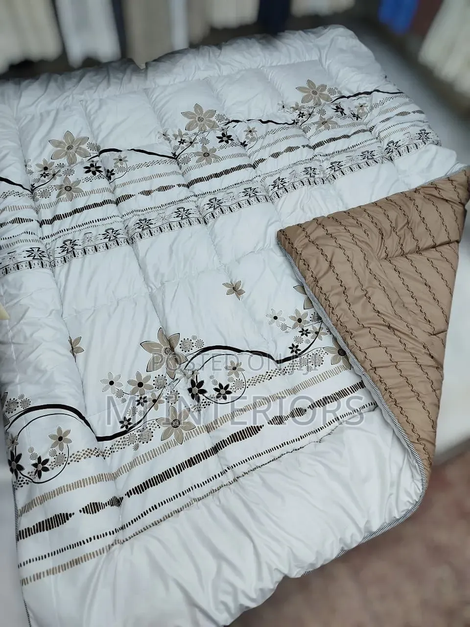 Elegant Double Sided Duvet Set