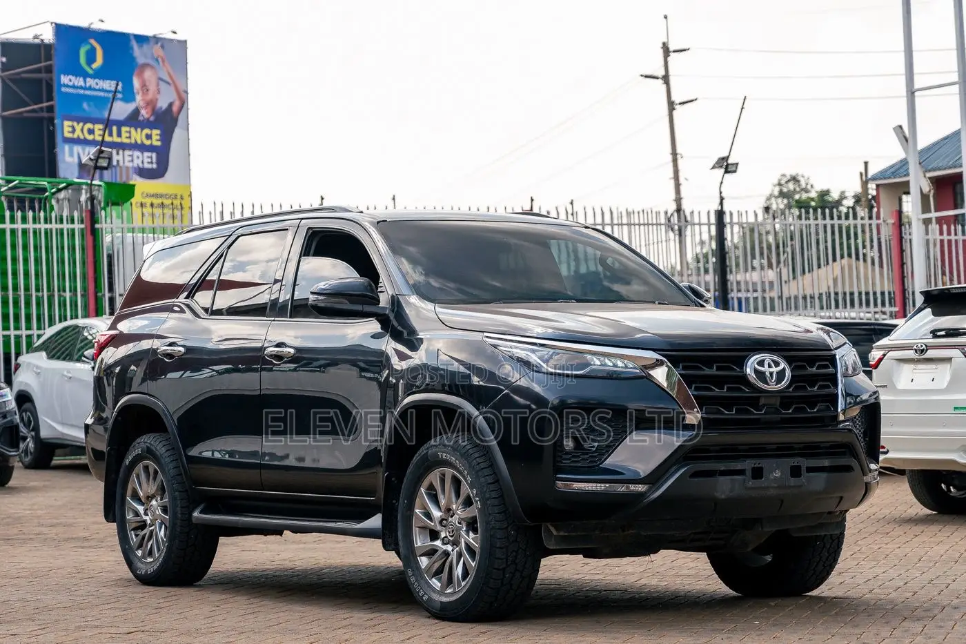 Toyota Fortuner 2021 Black