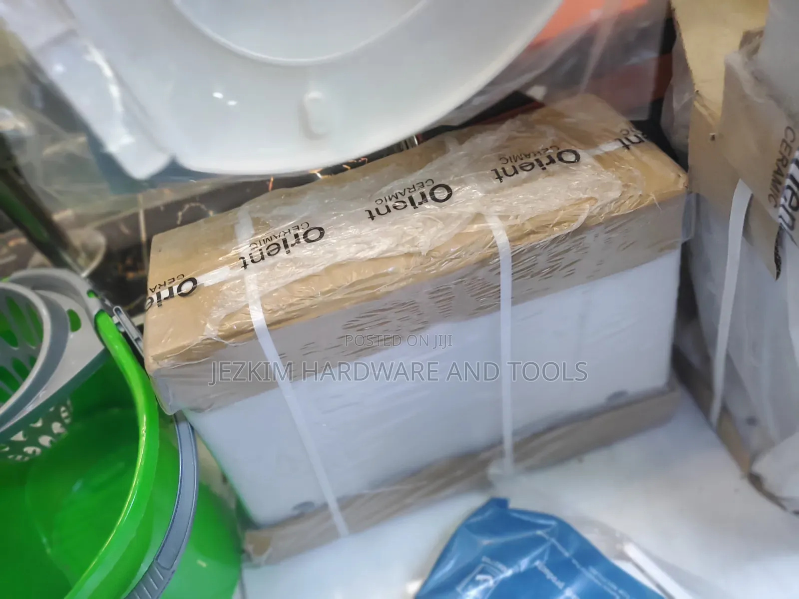 Ceramic Cistern Orient Top Flash