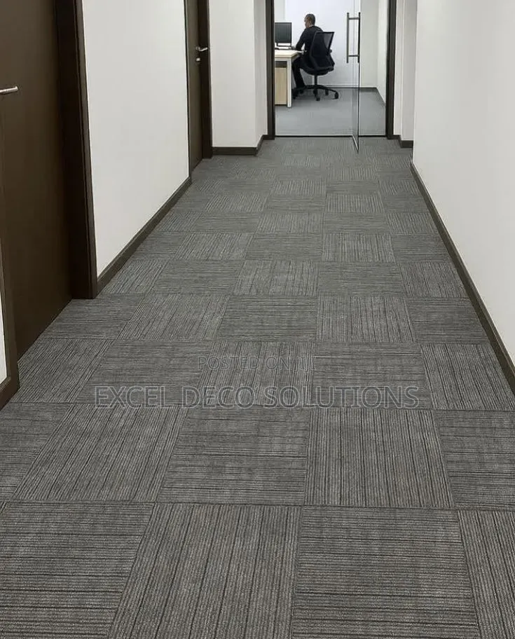 Commercial Carpet Tiles – Modern Corporate Flooring Style