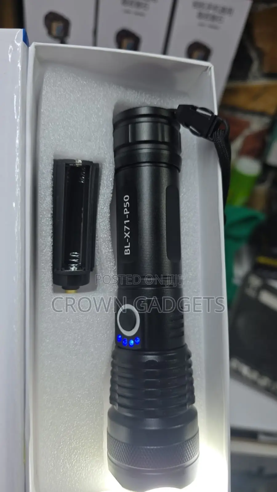 P50 Super Bright Led Torch Waterproof Zoom Flashlight
