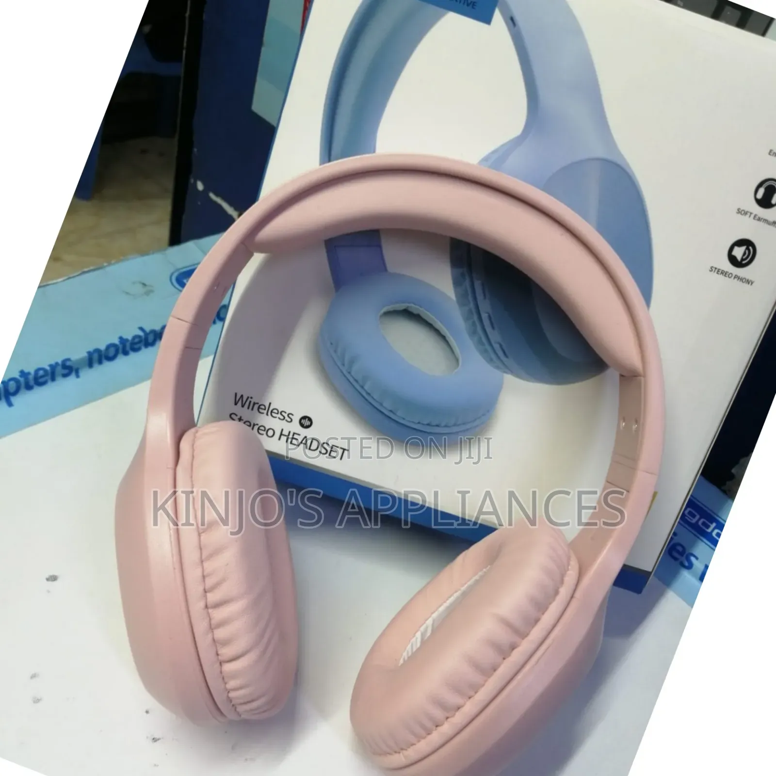 Komc Stereo Wireless Headphones