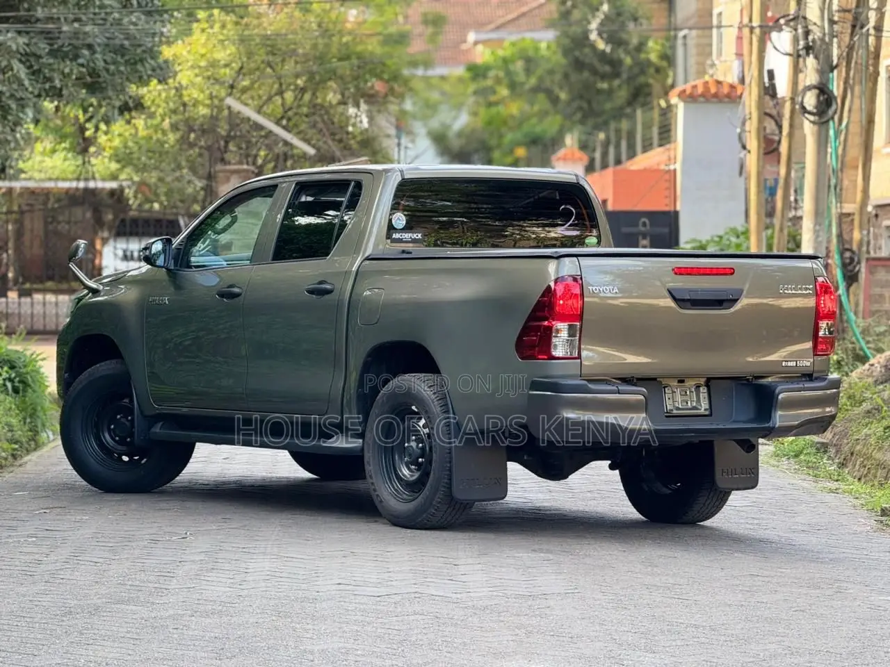 Toyota Hilux 2023 Green