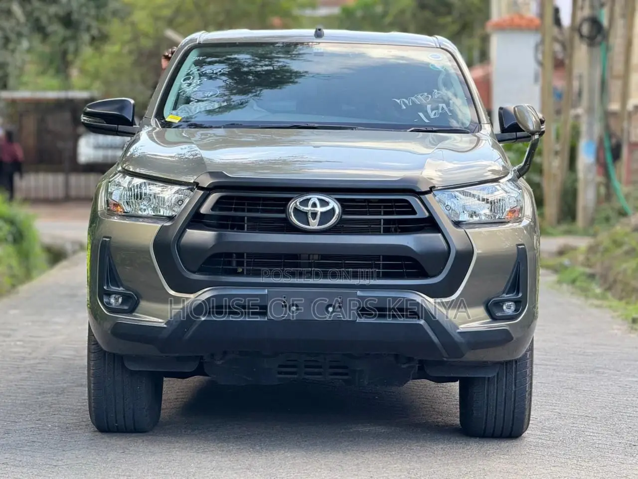 Toyota Hilux 2023 Green