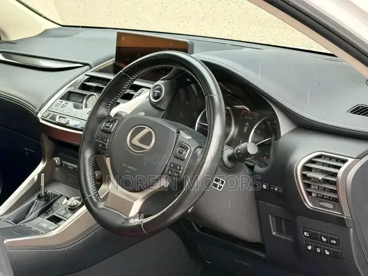 Lexus NX 300 AWD 2020 White