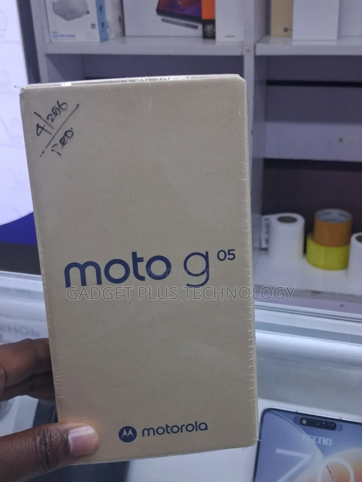 New Motorola Moto G05 256 GB Red