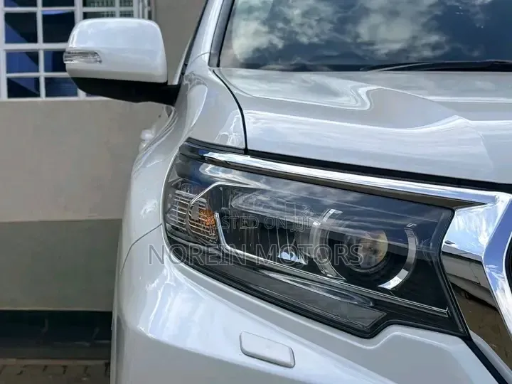 Toyota Land Cruiser Prado 2.8 2020 Off white