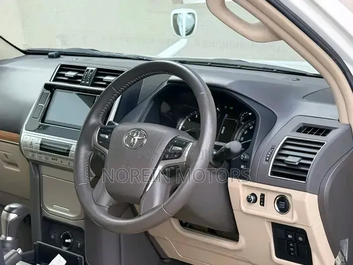 Toyota Land Cruiser Prado 2.8 2020 Off white