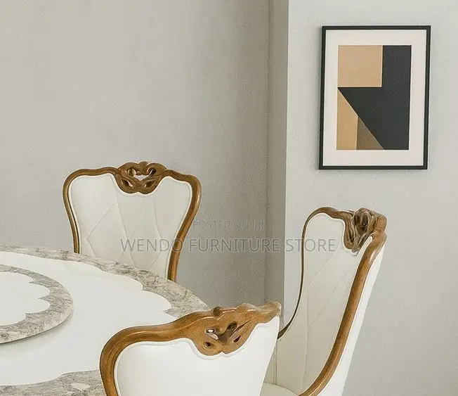 Dining Set; Six Seaters Round Grades Choice Dining Set