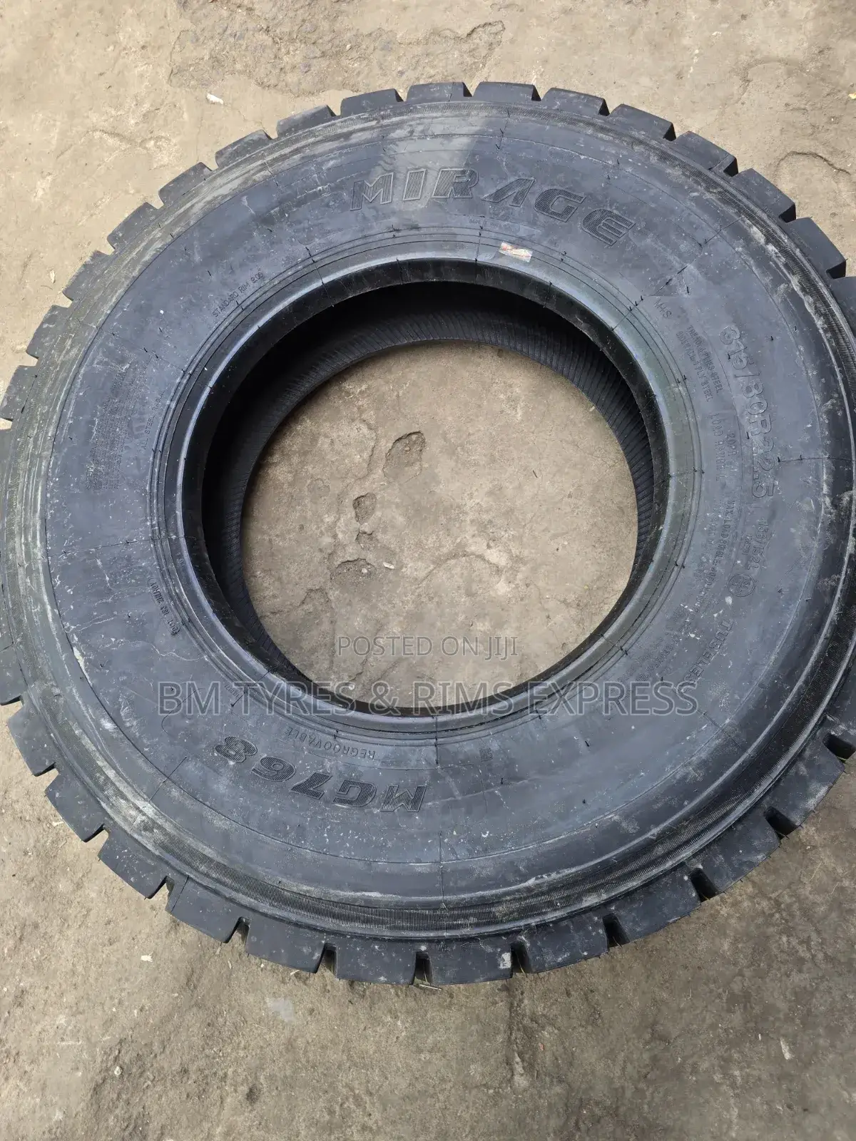 315 /80 R22. 5 Mirage Tires (Diff)