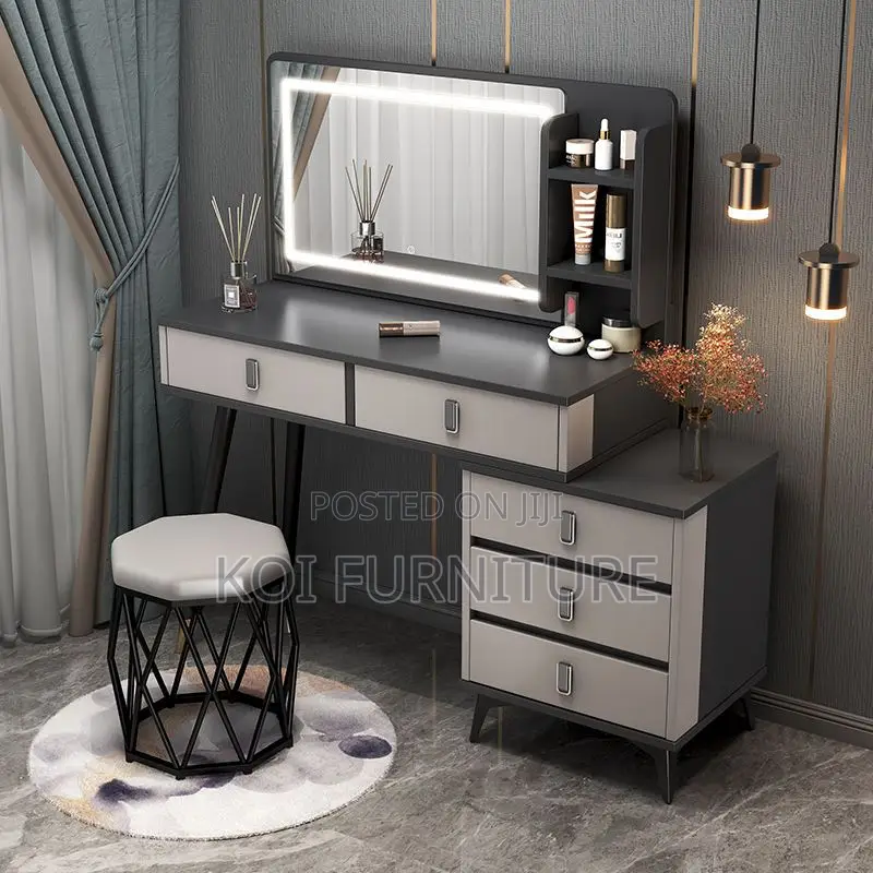Vanity Set : Modern Black and White Vanity Set With Lighting