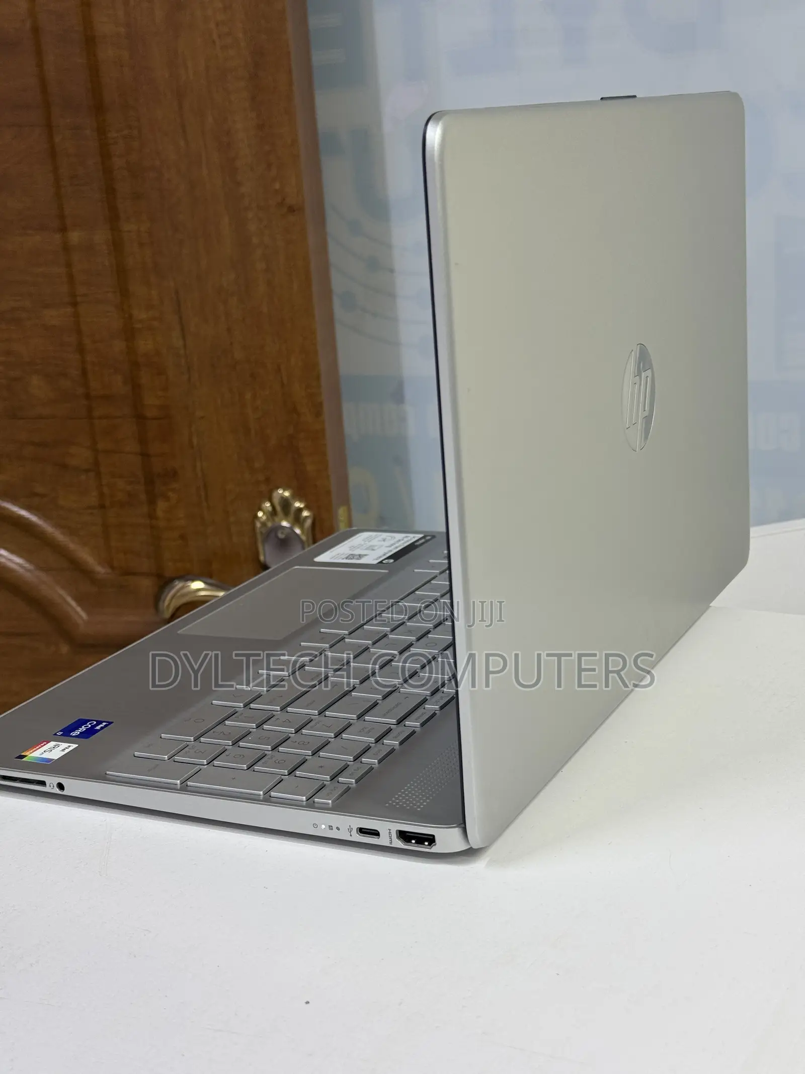 Laptop HP 15-dy1031wm 16GB Intel Core i7 SSD 512GB