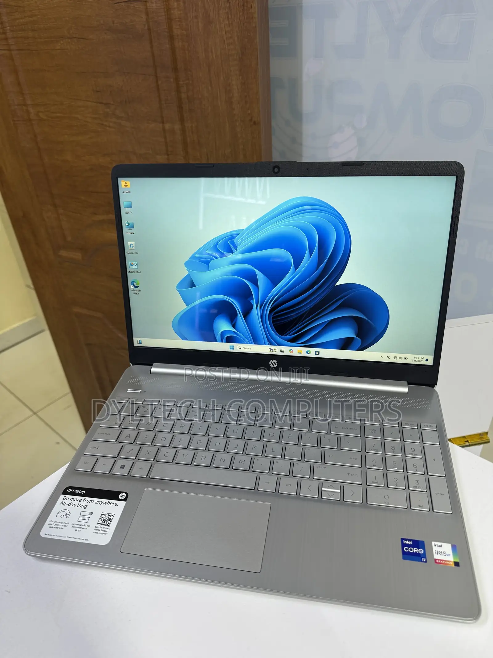 Laptop HP 15-dy1031wm 16GB Intel Core i7 SSD 512GB