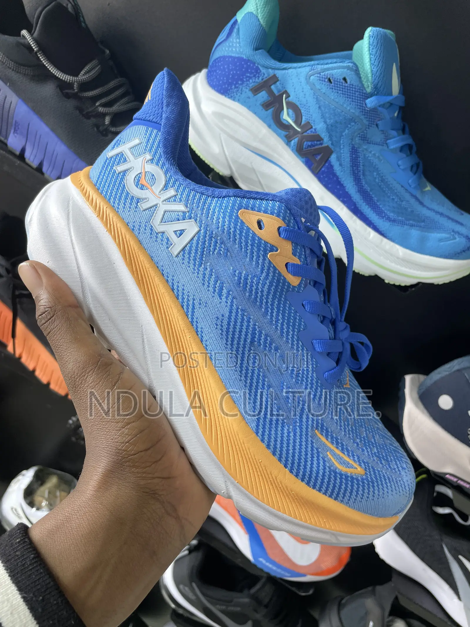Hoka 1 Bondi Sneakers
