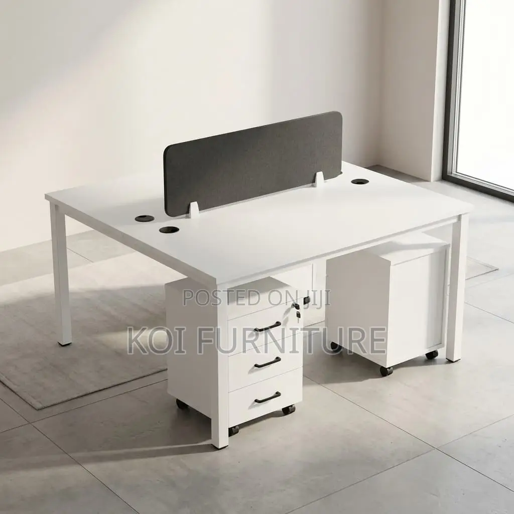 Office Workstation : G12 White Dual-User Office Workstation